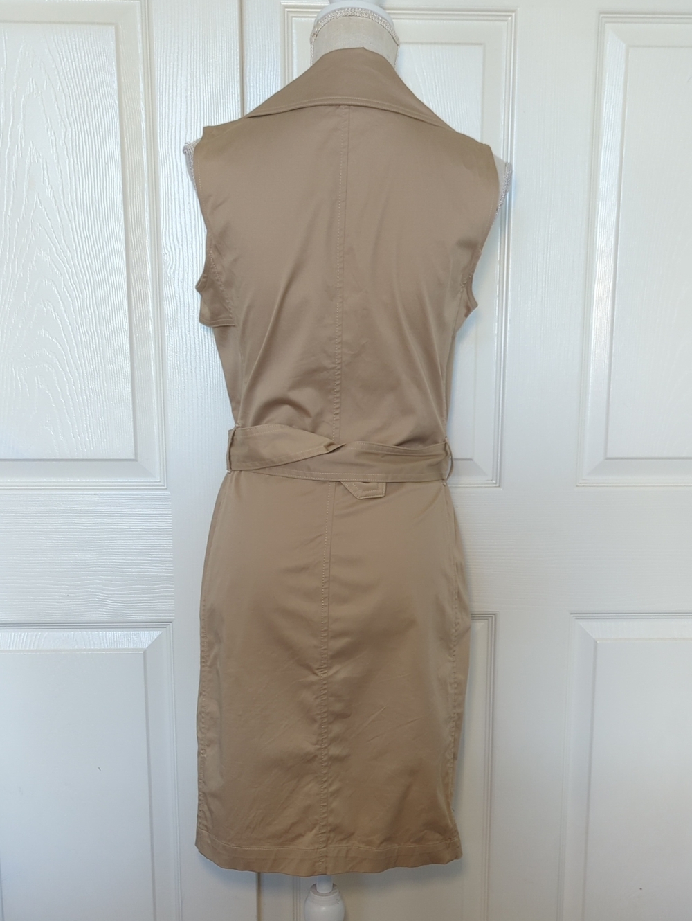 Lauren Ralph Lauren Micro-Sanded Sleeveless Twill Button Trench Dress - Picture 8 of 10